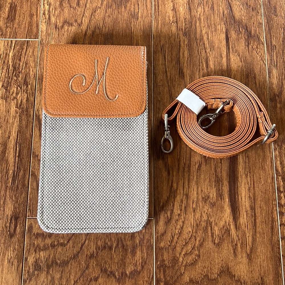 Thirty-One “Call Me” Crossbody